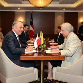 Encontro de despedida de cônsules